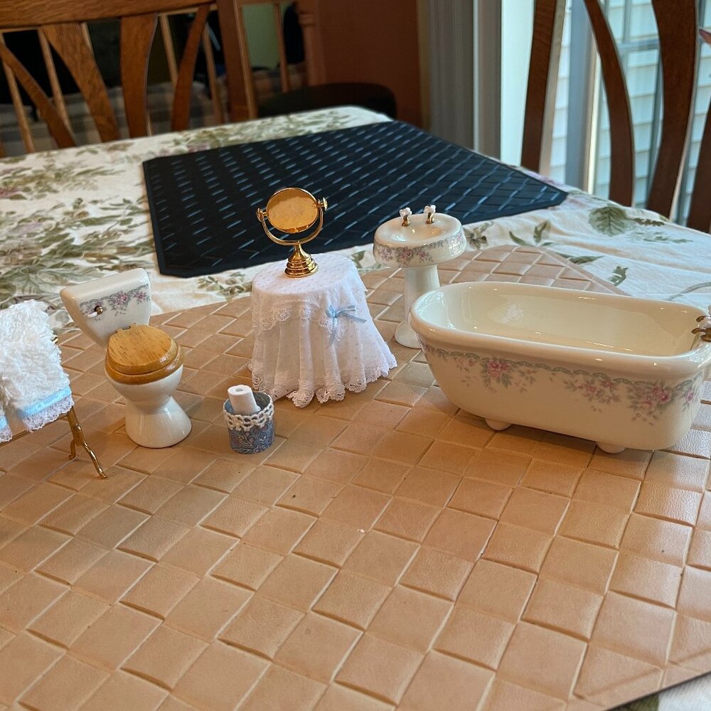 Vintage Pitty Pat Dollhouse Miniature Bathroom Set & Accessories